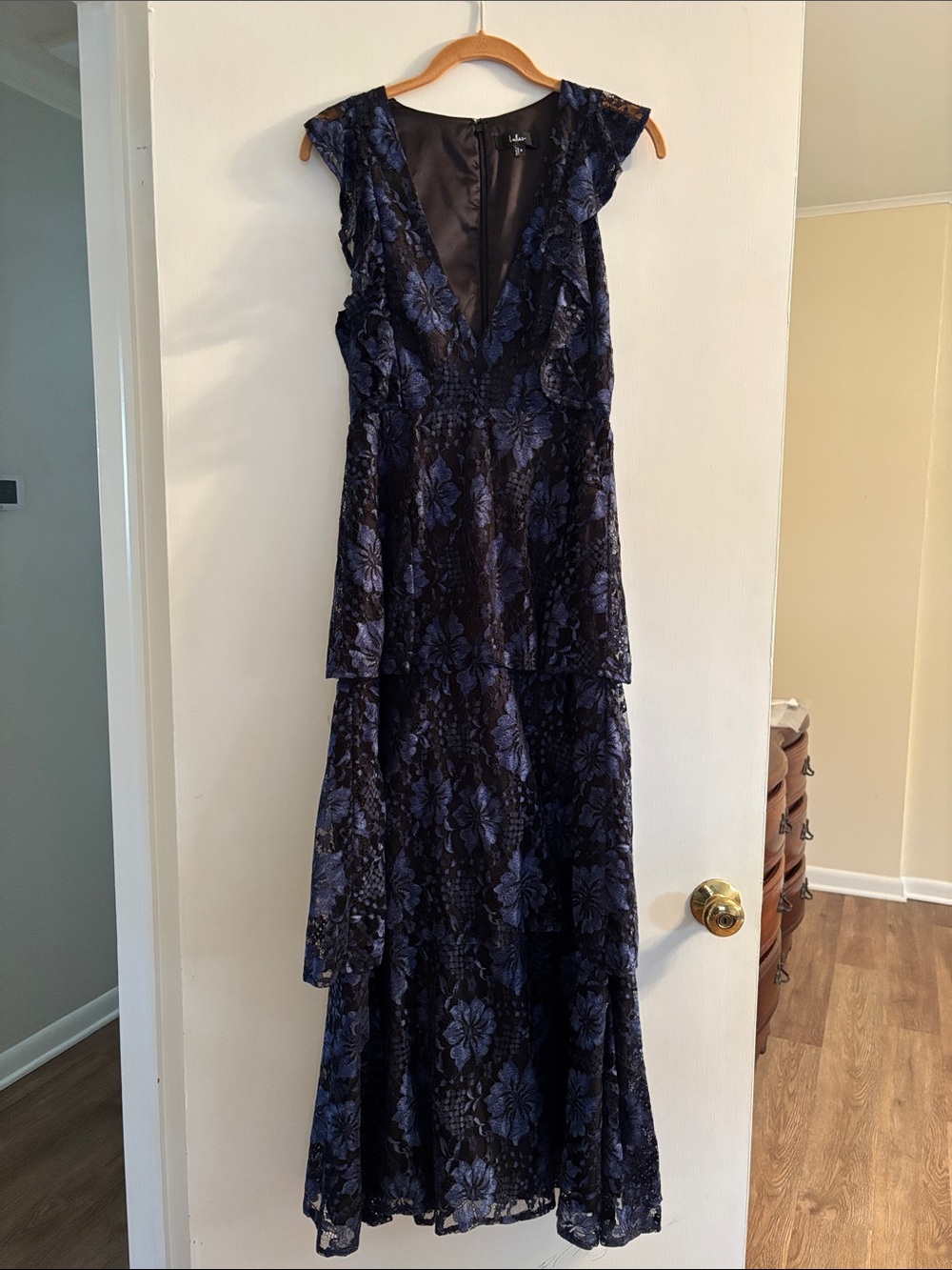 Lulu’s Elegant Navy Blue Floral Lace Maxi Dress